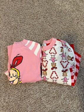 Set of 2 pajamas